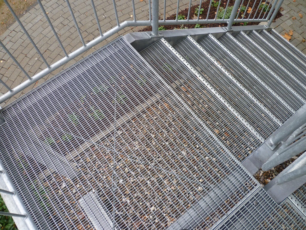 Schodiště oko 30x10